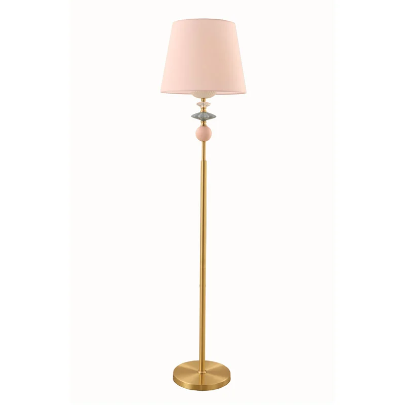 Hvorfor vælge Sandy Gold Drum Shade Porcelæns gulvlampe til dit rum?